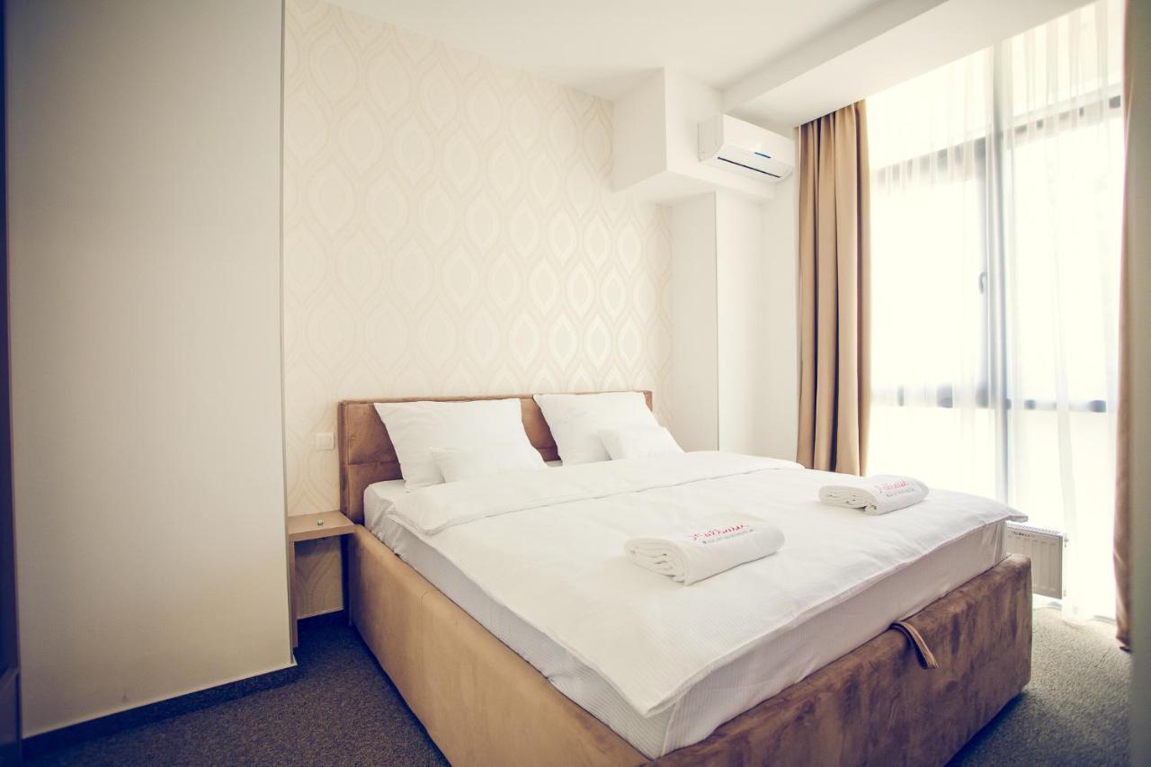 Apartmani Sl Luxury Μπάνια Λούκα Εξωτερικό φωτογραφία