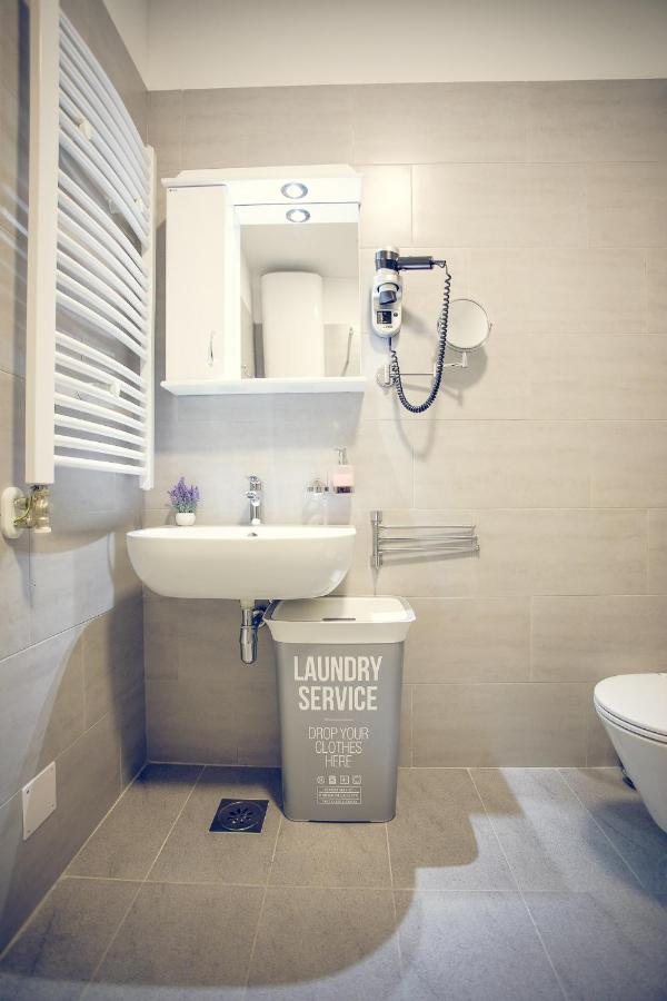 Apartmani Sl Luxury Μπάνια Λούκα Εξωτερικό φωτογραφία